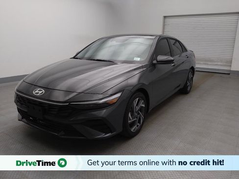 Used 2025 Hyundai Elantra Sport image 1