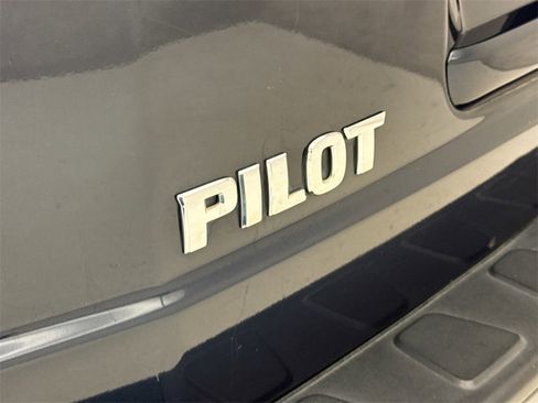 Used 2012 Honda Pilot LX image 11