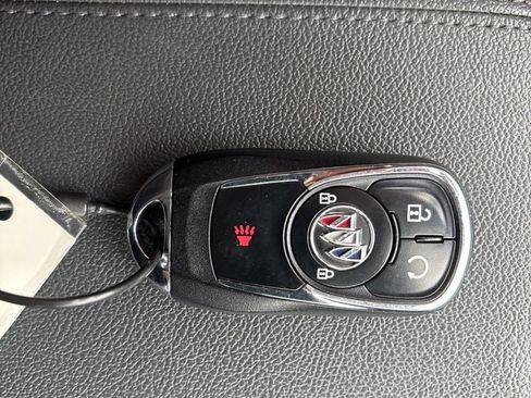 Used 2023 Buick Encore GX Preferred w/ Cold Weather Comfort Package image 32