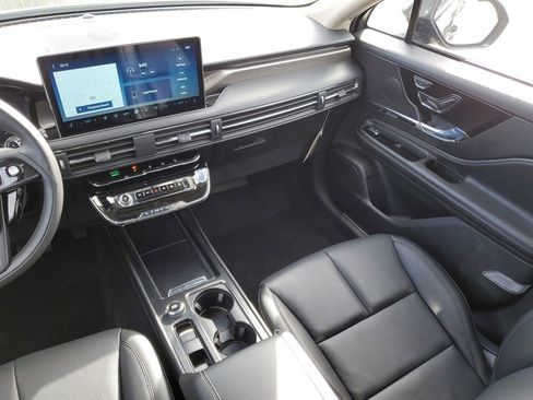 New 2026 Lincoln Corsair Reserve w/ Jet Appearance Package FWD image 17