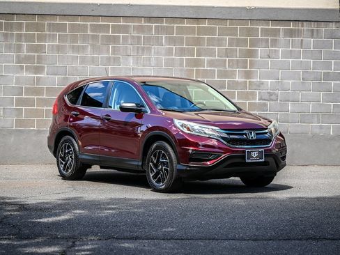 Used 2016 Honda CR-V SE image 2