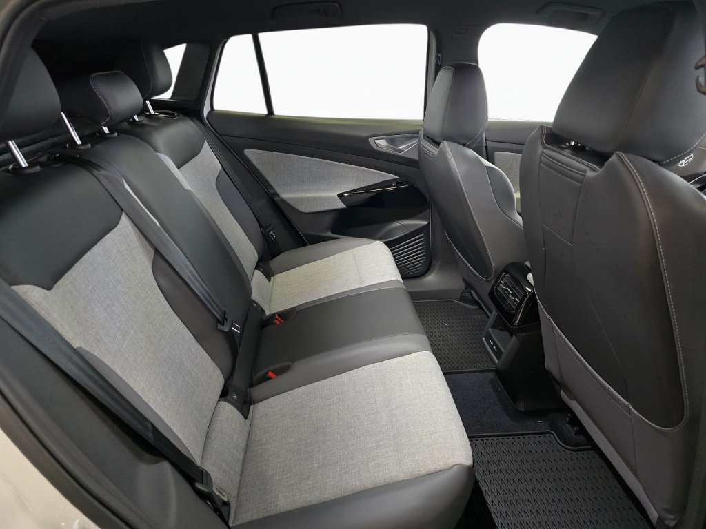 New 2026 Volkswagen ID.4 Pro AWD/4WD image 28