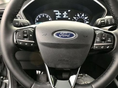 Used 2022 Ford Escape SE w/ SE Sport Appearance Package AWD/4WD image 10