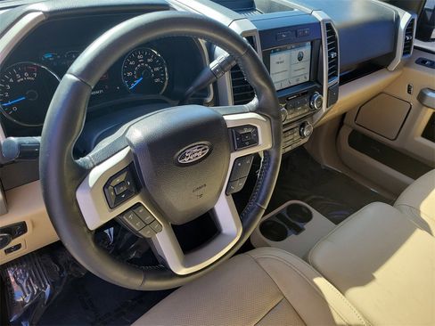 Used 2017 Ford F150 Lariat image 19