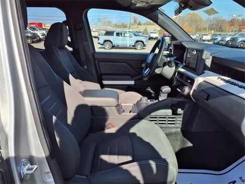 Used 2024 Toyota Tacoma TRD Sport image 91