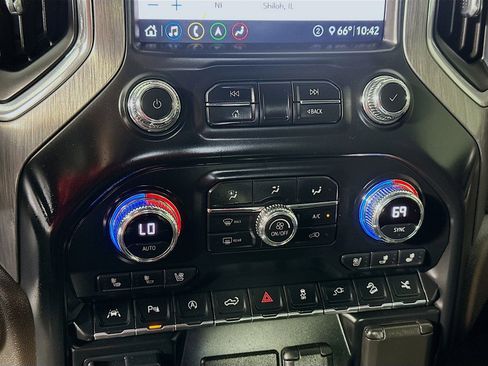 Used 2020 GMC Sierra 1500 Denali w/ Denali Ultimate Package AWD/4WD image 16