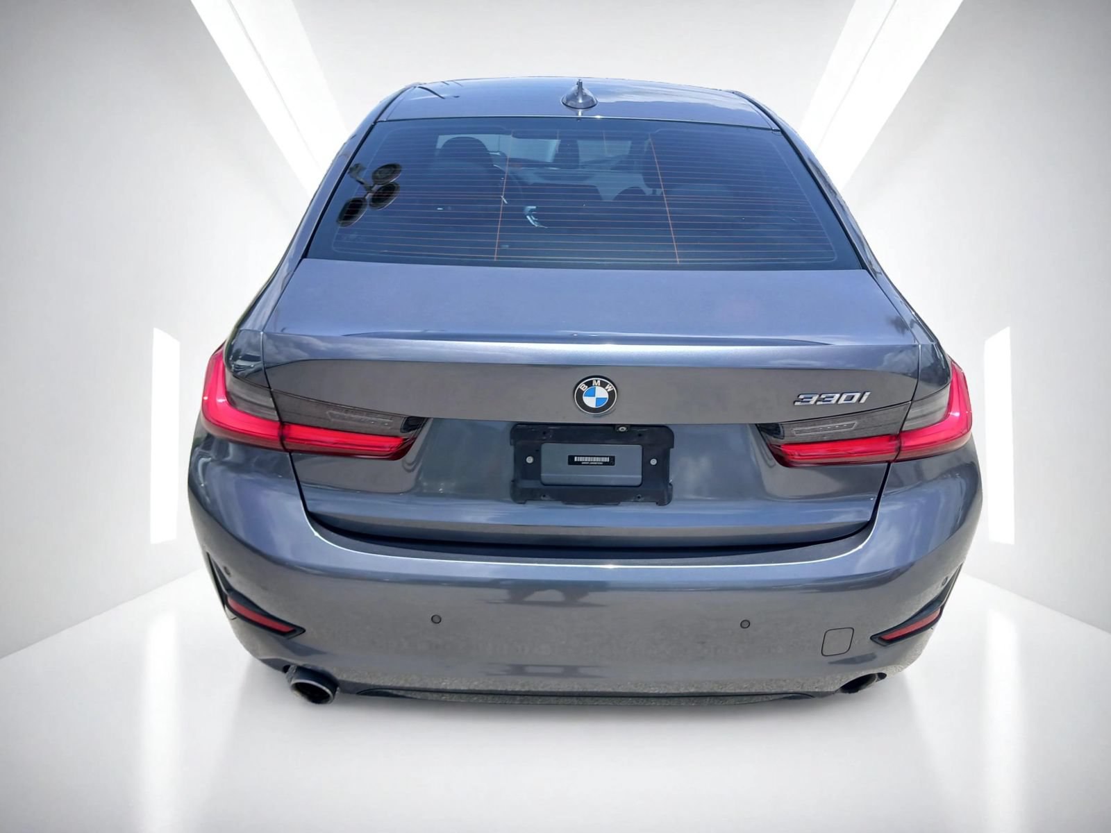 Used 2021 BMW 330i Sedan w/ Premium Package RWD image 3