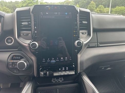 New 2026 RAM 1500 4x4 Crew Cab image 25