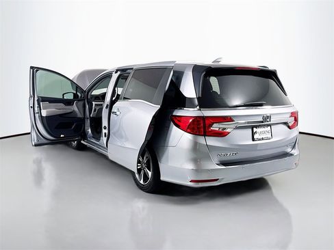 Used 2018 Honda Odyssey Touring image 27