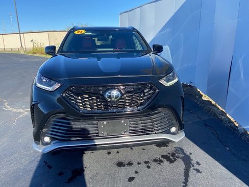 Certified 2023 Toyota Highlander XSE image 12