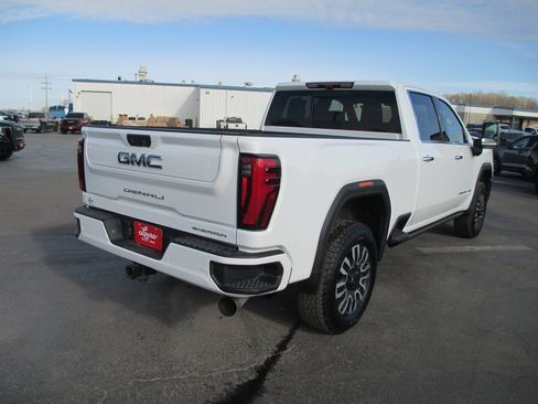 Certified 2025 GMC Sierra 2500 Denali Ultimate image 5