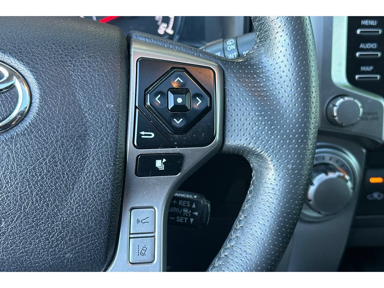 Certified 2022 Toyota 4Runner SR5 Premium w/ Moonroof Package AWD/4WD image 30