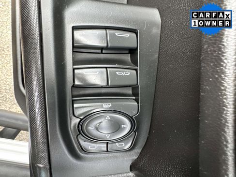 Used 2024 Chevrolet Silverado 1500 Custom image 23