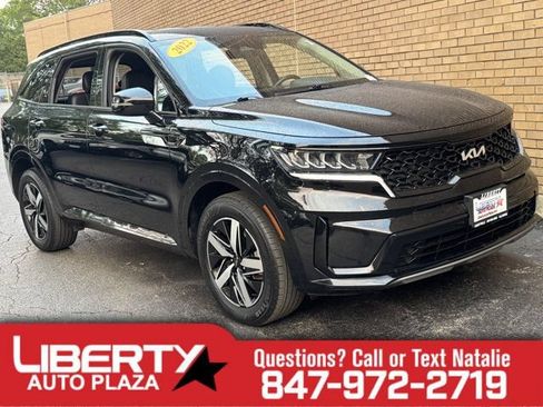 Used 2022 Kia Sorento S FWD image 1