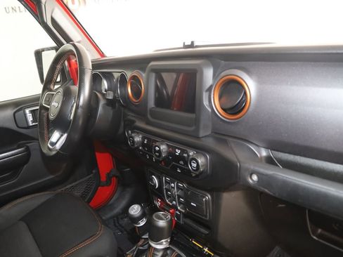 Used 2021 Jeep Gladiator Mojave w/ Trailer Tow Package AWD/4WD image 39