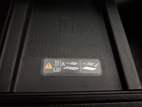 New 2026 GMC Acadia AT4 w/ Luxury Package image 25