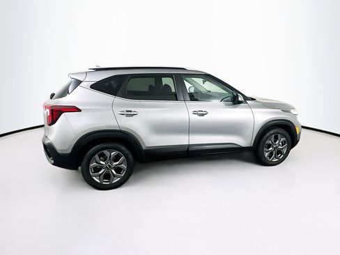 Used 2024 Kia Seltos S image 10