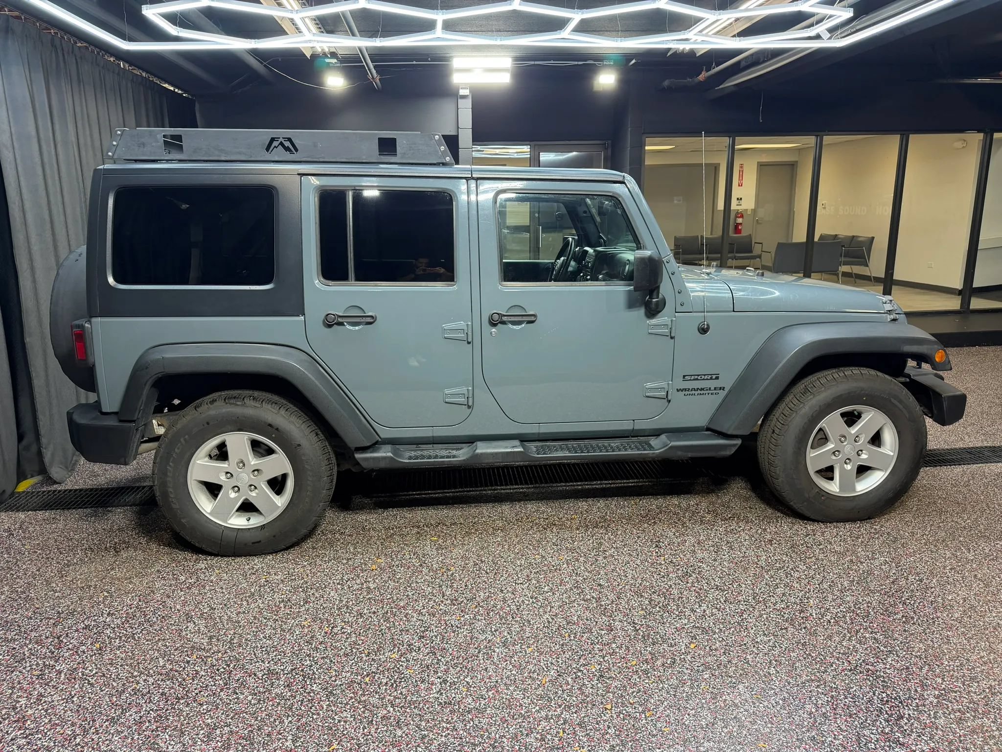 Used 2014 Jeep Wrangler Unlimited Sport w/ Dual Top Group AWD/4WD image 10