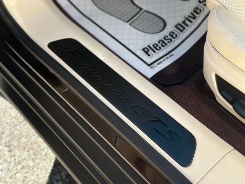 Used 2023 Porsche Panamera GTS image 37