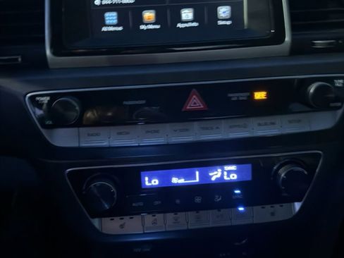 Used 2018 Hyundai Sonata SEL image 12