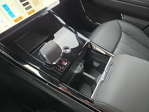 New 2025 Land Rover Range Rover Sport Dynamic SE image 25