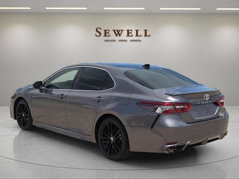 Used 2024 Toyota Camry XSE w/ Navigation Package FWD image 3
