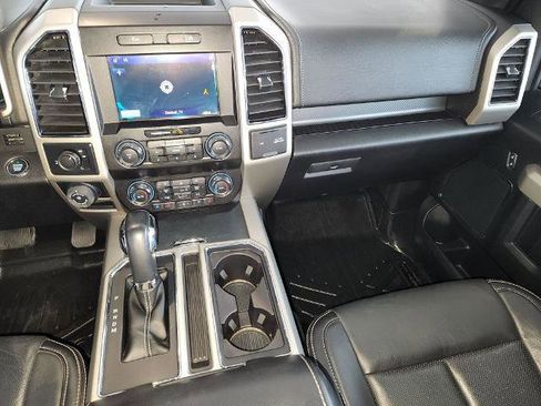 Used 2019 Ford F150 Lariat image 16
