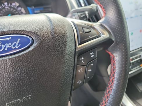 Certified 2023 Ford Edge ST-Line image 26