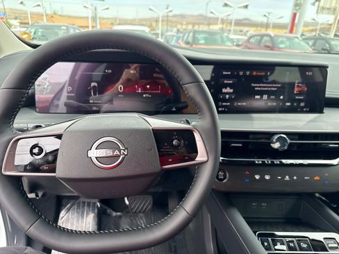 New 2025 Nissan Murano SV FWD image 12