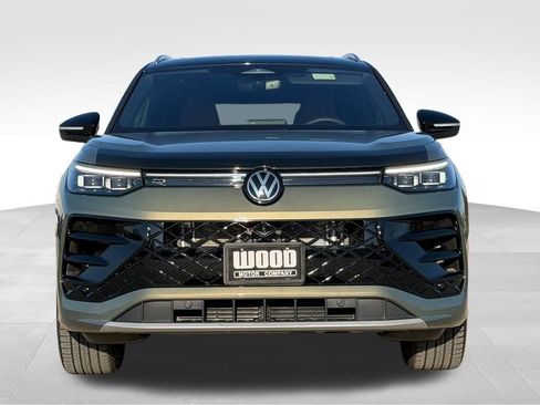 Used 2026 Volkswagen Tiguan SEL R-Line image 8