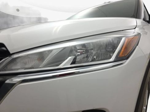 Used 2022 Nissan Kicks S FWD image 32