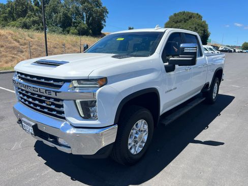 Used 2022 Chevrolet Silverado 2500 LTZ w/ LTZ Plus Package AWD/4WD image 5