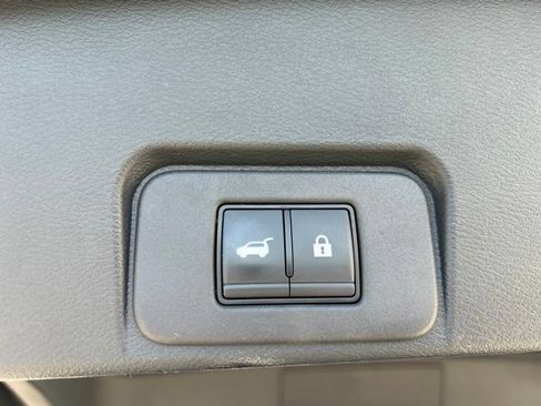 Used 2024 Nissan Rogue Platinum w/ Platinum Premium Package FWD image 19