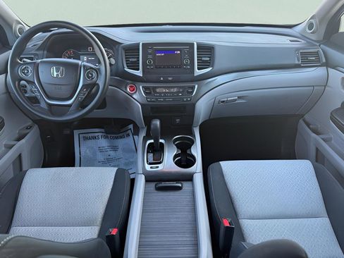 Used 2017 Honda Ridgeline RTS image 11