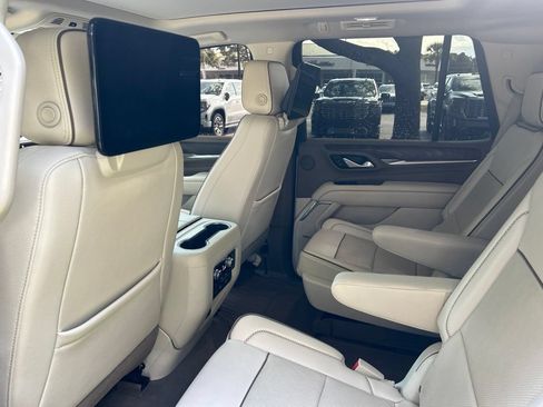 Used 2021 GMC Yukon Denali w/ Denali Ultimate Package AWD/4WD image 11