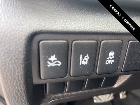 Used 2022 Mitsubishi Eclipse Cross LE image 13