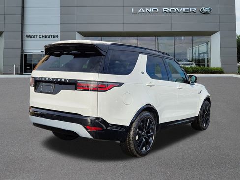 New 2026 Land Rover Discovery Limited Edition image 4
