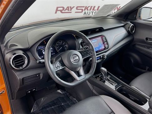 Used 2024 Nissan Kicks SR w/ SR Premium Package image 34