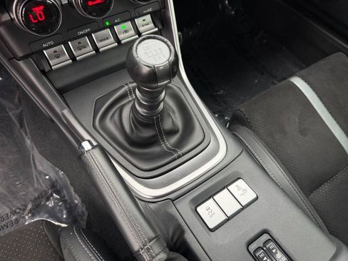 Used 2023 Toyota GR86 Premium w/ ALL Weather Mat Package (TMS) RWD image 15