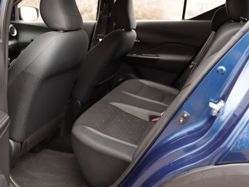 Used 2020 Nissan Kicks SV w/ Exterior Package image 21