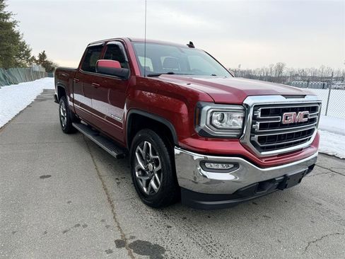 Used 2018 GMC Sierra 1500 SLE w/ SLE Value Package image 3
