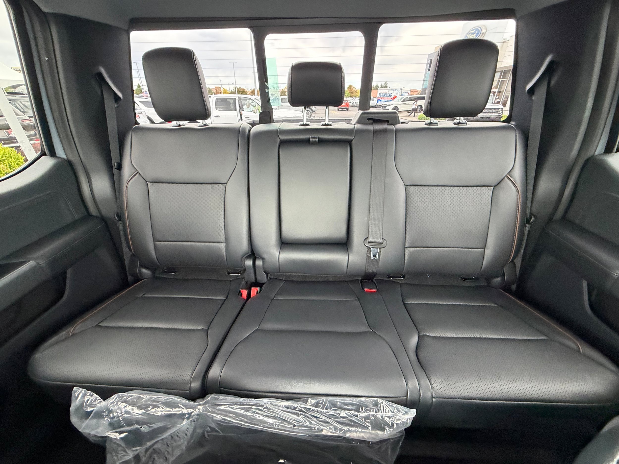 New 2026 Ford F350 Lariat w/ Black Appearance Package AWD/4WD image 28