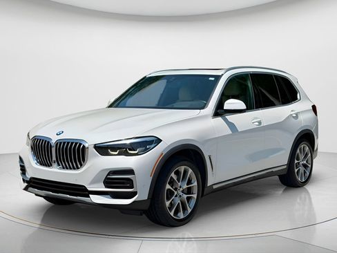 Used 2022 BMW X5 xDrive40i w/ Premium Package AWD/4WD image 1