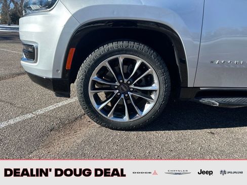 Used 2022 Jeep Wagoneer Series II w/ Premium Group I image 26