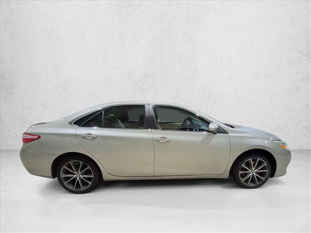 Used 2015 Toyota Camry LE FWD image 4
