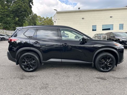 Used 2023 Nissan Rogue SV w/ SV Premium B Package AWD/4WD image 2