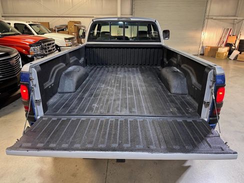 Used 1996 Dodge Ram 3500 Truck 4x4 Club Cab image 19