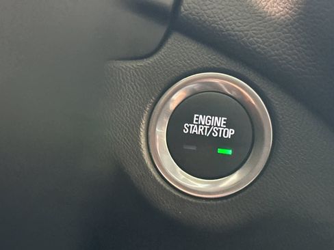 Used 2024 Chevrolet Equinox LT AWD/4WD image 23