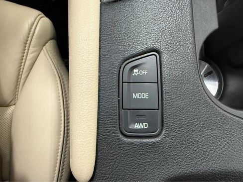 Used 2018 Cadillac XT5 Premium Luxury AWD/4WD image 22