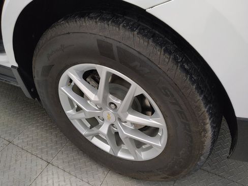 Used 2022 Chevrolet Equinox LS w/ LS Convenience Package FWD image 31